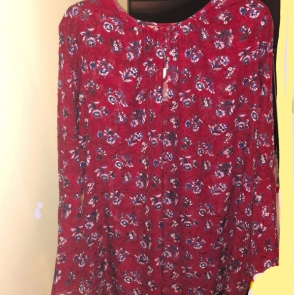 NWT Blouse with Bell Sleeves 1X - Picture 6 of 6